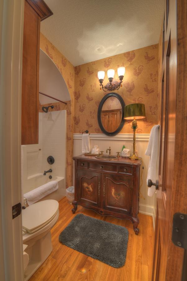The Victoria Bed & Breakfast Bentonville Buitenkant foto