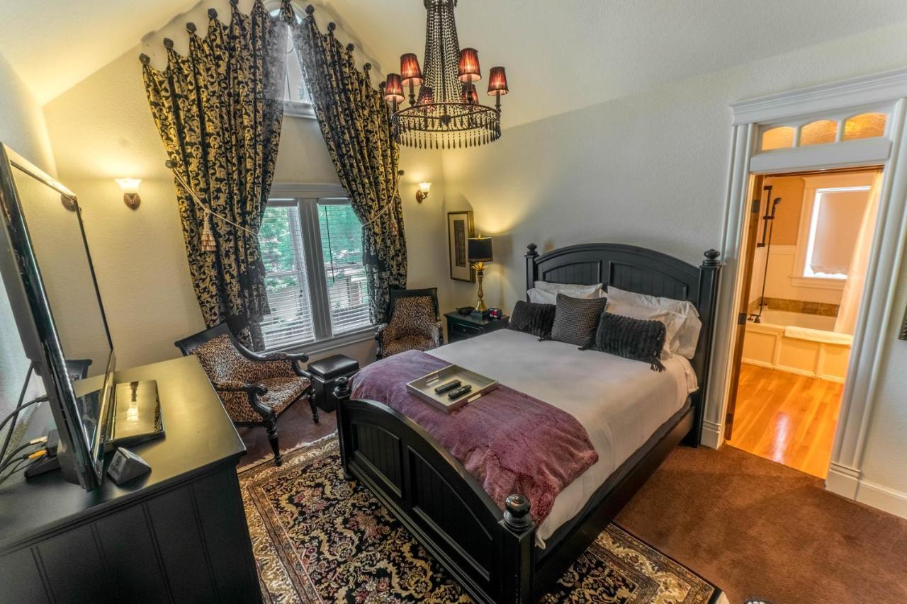 The Victoria Bed & Breakfast Bentonville Buitenkant foto